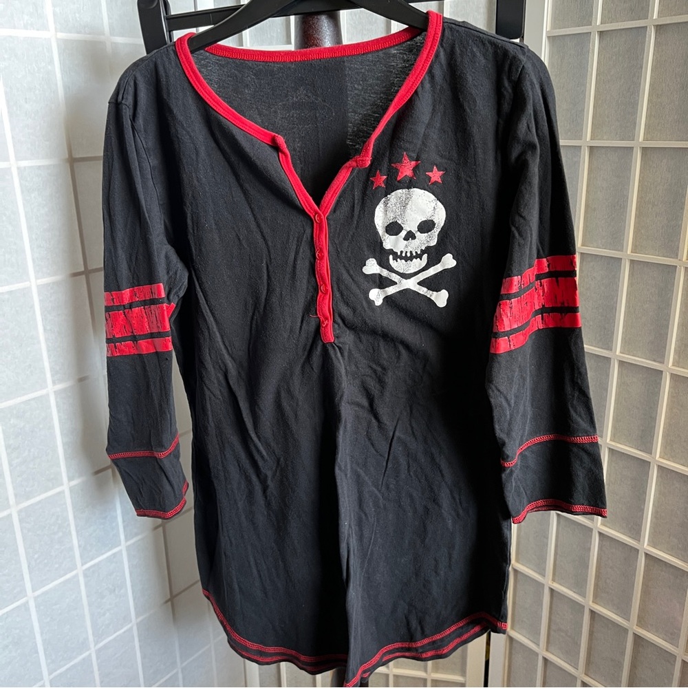 Black and Red Skull tunic Shirt